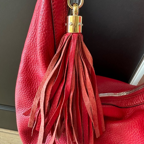 Authentic Gucci Red Leather Soho shoulder bag - Picture 4 of 14